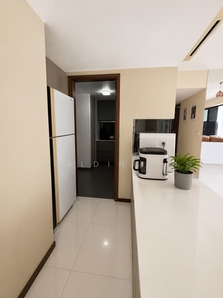 Waterbay, 45B Edgefield Plains, 3 Bedrooms, 1,076 sqft, Executive Condominium For Sale, by Geraldine Ang, 500228036 - Kitchen - PropertyGuru.com.sg