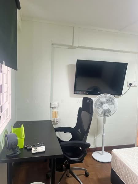 171 Stirling Road, 171 Stirling Road, Room Rental, 130 sqft, HDB Flat For Rent, by Amber Wang, 500228037 - Study - PropertyGuru.com.sg