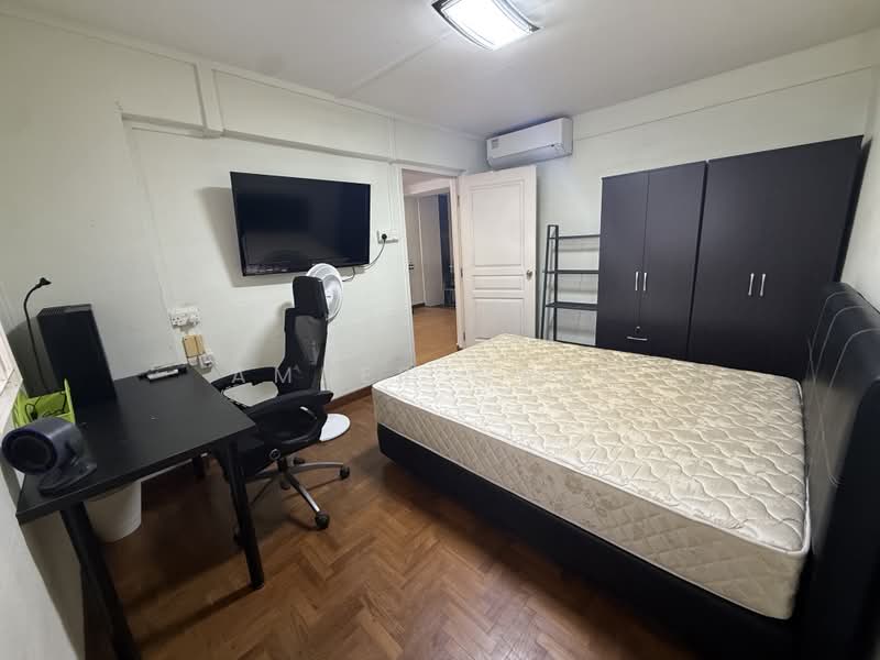 171 Stirling Road, 171 Stirling Road, Alexandra / Commonwealth, Room Rental, 130 sqft, HDB Flat For Rent, by Amber Wang, 500228037 - Bedroom - PropertyGuru.com.sg