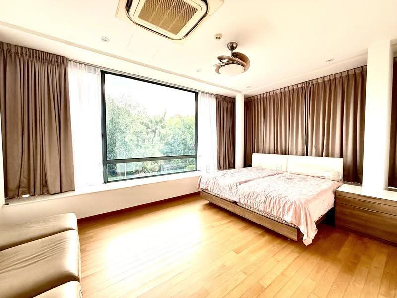 Freehold Landed at Fernhill, Orchard / River Valley, 9 Bedrooms, 15,874 sqft, Semi-Detached House For Sale, by Adeline Koh, 500228041 - Bedroom - PropertyGuru.com.sg