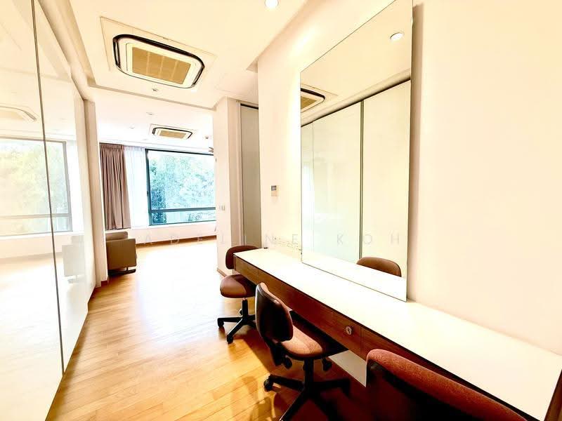 Freehold Landed at Fernhill, Orchard / River Valley, 9 Bedrooms, 15,874 sqft, Semi-Detached House For Sale, by Adeline Koh, 500228041 - Interior - PropertyGuru.com.sg