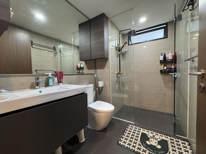 Waterbay, 45A Edgefield Plains, 3 Bedrooms, 1,098 sqft, Executive Condominium For Sale, by Cindy Tan, 500228047 - Bathroom - PropertyGuru.com.sg