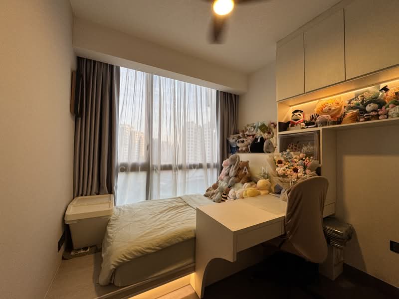Waterbay, 45A Edgefield Plains, 3 Bedrooms, 1,098 sqft, Executive Condominium For Sale, by Cindy Tan, 500228047 - Common Bedroom 2 - PropertyGuru.com.sg