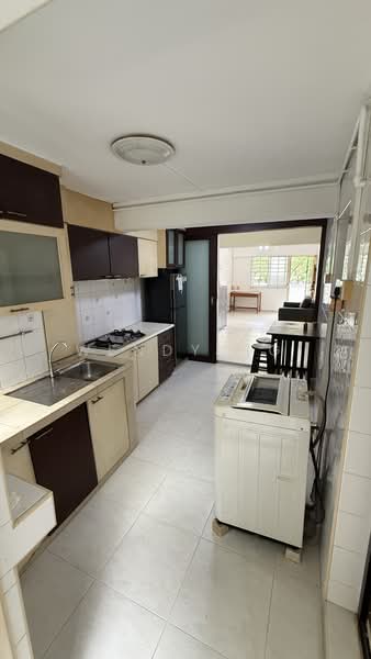 105 Henderson Crescent, 105 Henderson Crescent, 3 Bedrooms, 699 sqft, HDB Flat For Sale, by Wendy Ng, 500228048 - Kitchen - PropertyGuru.com.sg