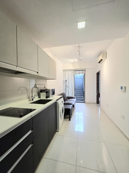 Suites 28, 28 Lorong 30 Geylang, 1 Bedroom, 893 sqft, Apartment For Rent, by Prameela D/O Rathanan, 500228049 - Kitchen - PropertyGuru.com.sg