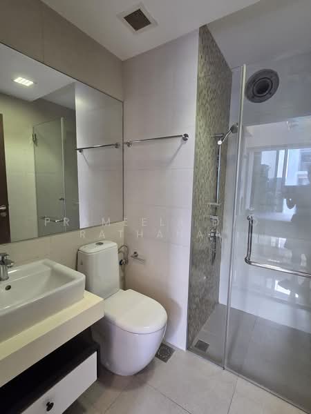 Suites 28, 28 Lorong 30 Geylang, 1 Bedroom, 893 sqft, Apartment For Rent, by Prameela D/O Rathanan, 500228049 - Bathroom - PropertyGuru.com.sg