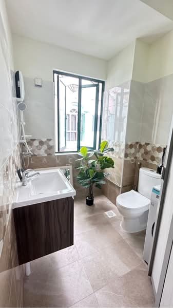 D'Manor, 25 Tanah Merah Kechil Avenue, 1 Bedroom, , Condominium For Rent, by Laven Loo 吕欣颐, 500228051 - PropertyGuru.com.sg