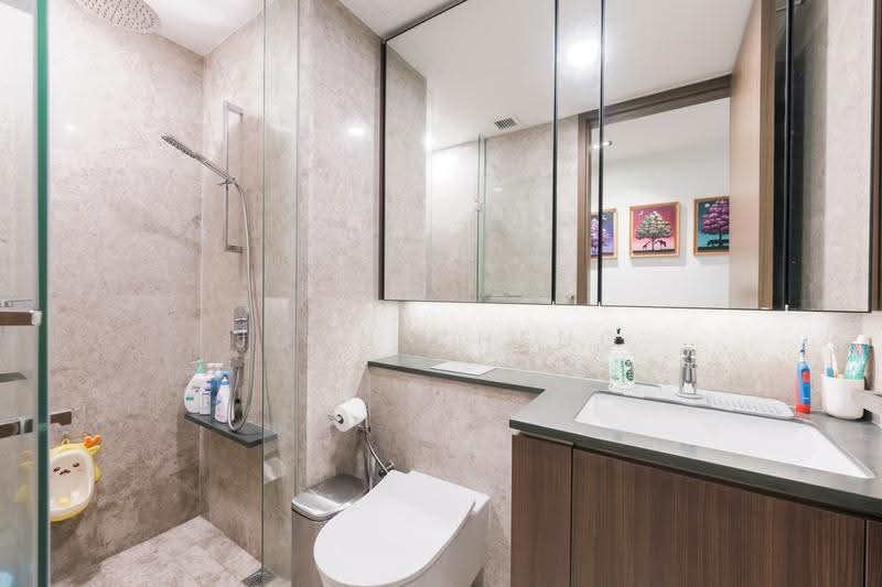 Kopar At Newton, 8 Makeway Avenue, Orchard / River Valley, 4 Bedrooms, 1,528 sqft, Condominium For Sale, by Joan Cheng, 500228058 - Bathroom - PropertyGuru.com.sg