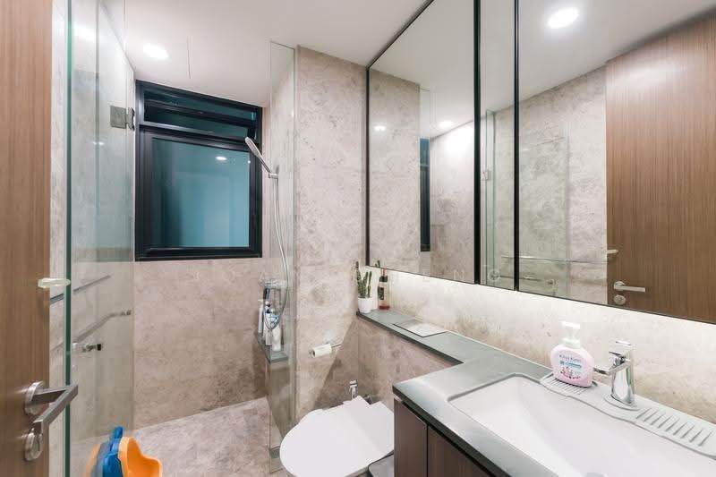 Kopar At Newton, 8 Makeway Avenue, Orchard / River Valley, 4 Bedrooms, 1,528 sqft, Condominium For Sale, by Joan Cheng, 500228058 - Bathroom - PropertyGuru.com.sg
