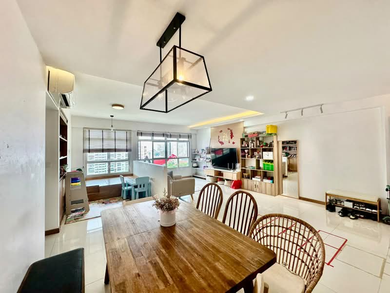 451B Bukit Batok West Avenue 6, 451B Bukit Batok West Avenue 6, 3 Bedrooms, 1,238 sqft, HDB Flat For Sale, by Kavin Kuah, 500228061 - Living Room - PropertyGuru.com.sg