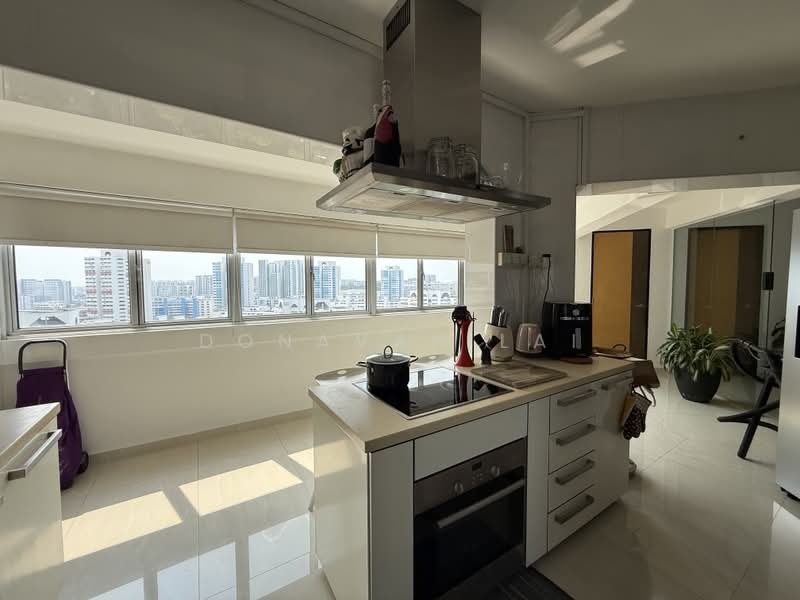 201 Bukit Batok Street 21, 201 Bukit Batok Street 21, 4 Bedrooms, 1,600 sqft, HDB Flat For Rent, by Donavan Lai, 500228063 - Kitchen - PropertyGuru.com.sg