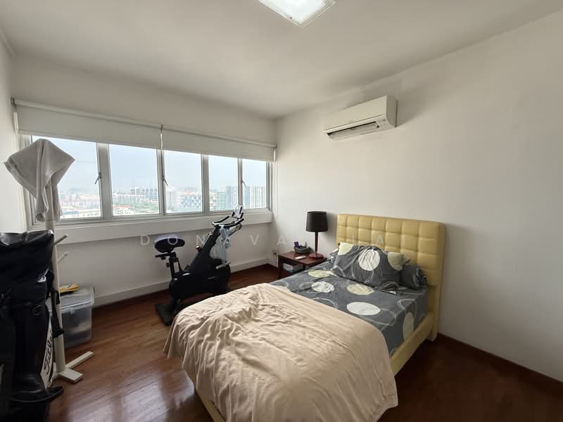 201 Bukit Batok Street 21, 201 Bukit Batok Street 21, 4 Bedrooms, 1,600 sqft, HDB Flat For Rent, by Donavan Lai, 500228063 - Bedroom - PropertyGuru.com.sg