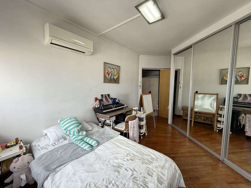 201 Bukit Batok Street 21, 201 Bukit Batok Street 21, 4 Bedrooms, 1,600 sqft, HDB Flat For Rent, by Donavan Lai, 500228063 - Bedroom - PropertyGuru.com.sg