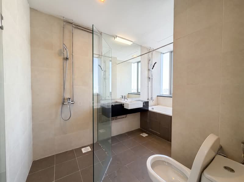 Casero @ Dunman, 489 Dunman Road, 4 Bedrooms, 2,518 sqft, Apartment For Sale, by Roxine Ang, 500228064 - Bathroom - PropertyGuru.com.sg