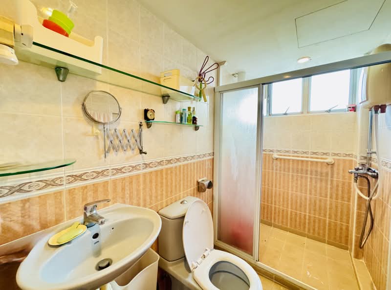 Laguna Park, 5000F Marine Parade Road, 3 Bedrooms, 1,615 sqft, Walk-up Apartment For Rent, by Cynthia Teo, 500228071 - Bathroom - PropertyGuru.com.sg