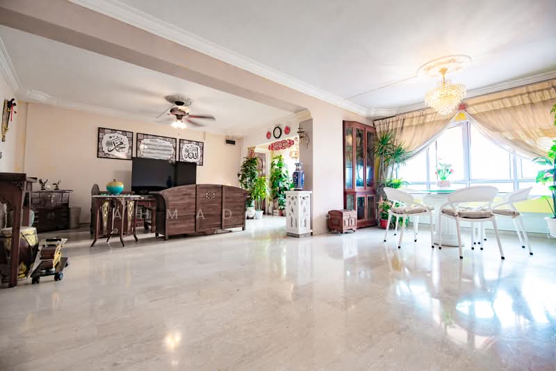 842H Tampines Street 82, 842H Tampines Street 82, 3 Bedrooms, 1,377 sqft, HDB Flat For Sale, by Ahmad Husaini, 500228097 - Living Room - PropertyGuru.com.sg