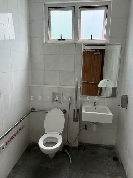 265 Outram Road, 265 Outram Road, Alexandra / Commonwealth, 976 sqft, Shop / Shophouse For Rent, by Bryan Neo, 500228100 - Bathroom - CommercialGuru.com.sg