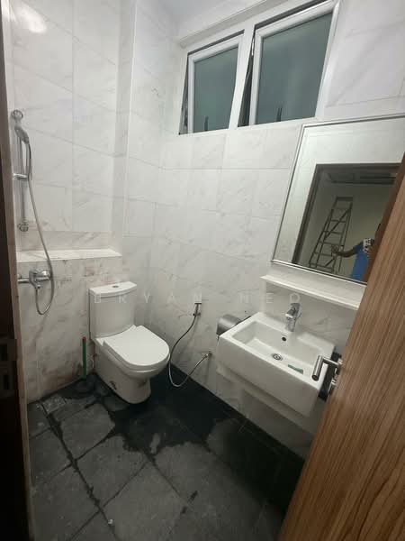265 Outram Road, 265 Outram Road, Alexandra / Commonwealth, 976 sqft, Shop / Shophouse For Rent, by Bryan Neo, 500228100 - Bathroom - CommercialGuru.com.sg