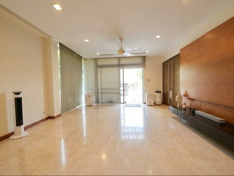 Spring Park Estate, Primrose Avenue, 4 Bedrooms, 3,800 sqft, Semi-Detached House For Rent, by Johan Koh, 500228102 - Living Room - PropertyGuru.com.sg