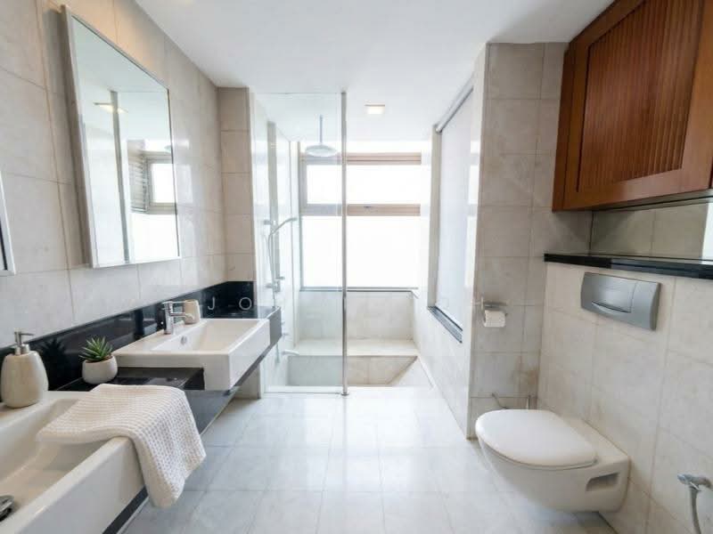 Spring Park Estate, Primrose Avenue, 4 Bedrooms, 3,800 sqft, Semi-Detached House For Rent, by Johan Koh, 500228102 - Bathroom - PropertyGuru.com.sg