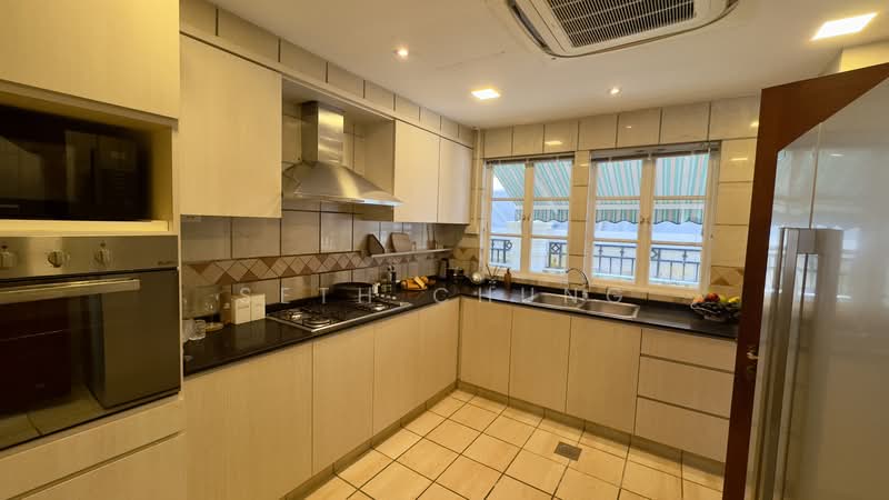 Gentle Villas, 74 Gentle Drive, 5 Bedrooms, 2,900 sqft, Detached House For Sale, by Seth Chung, 500228109 - Kitchen - PropertyGuru.com.sg
