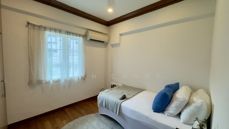 Gentle Villas, 74 Gentle Drive, 5 Bedrooms, 2,900 sqft, Detached House For Sale, by Seth Chung, 500228109 - Bedroom - PropertyGuru.com.sg