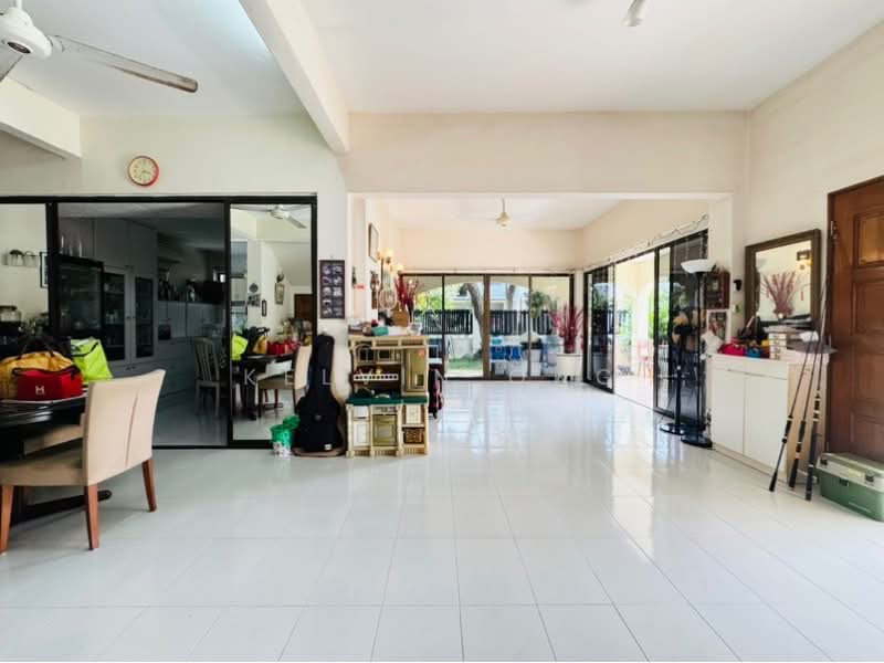 JALAN PERNAMA / BENA PARK, 7A, 4 Bedrooms, 2,800 sqft, Semi-Detached House For Sale, by Kelvin Ong, 500228114 - PropertyGuru.com.sg