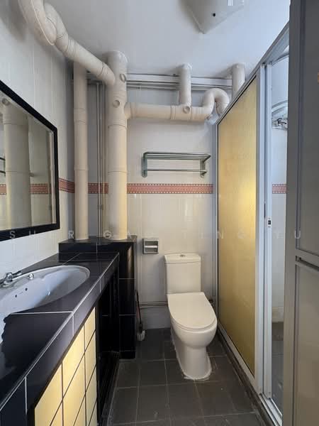 173 Gangsa Road, 173 Gangsa Road, 3 Bedrooms, 1,087 sqft, HDB Flat For Rent, by Sher Gao Ting Yu, 500228132 - Bathroom - PropertyGuru.com.sg