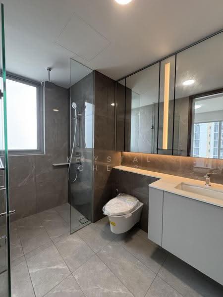Grand Dunman, 18 Dunman Road, East Coast / Marine Parade, 2 Bedrooms, 700 sqft, Condominium For Rent, by Krystal Cheng, 500228135 - Bathroom - PropertyGuru.com.sg
