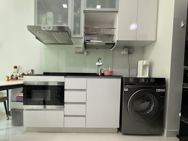 Parc Rosewood, 95 Rosewood Drive, 1 Bedroom, 431 sqft, Condominium For Sale, by Robert Peng 彭润标, 500228136 - Kitchen - PropertyGuru.com.sg