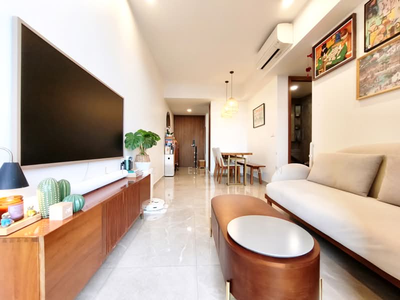 Stirling Residences, 23 Stirling Road, 2 Bedrooms, 635 sqft, Condominium For Sale, by Li Zhen Tan, 500228139 - Living Room - PropertyGuru.com.sg