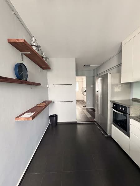662 Yishun Avenue 4, 662 Yishun Avenue 4, 3 Bedrooms, 904 sqft, HDB Flat For Sale, by Sean Tan, 500228140 - Kitchen - PropertyGuru.com.sg