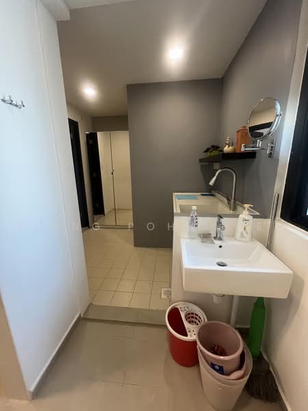 Astoria Park, 32 Lorong Mydin, Room Rental, 368 sqft, Condominium For Rent, by Tiong Poh Shien, 500228147 - Bathroom - PropertyGuru.com.sg