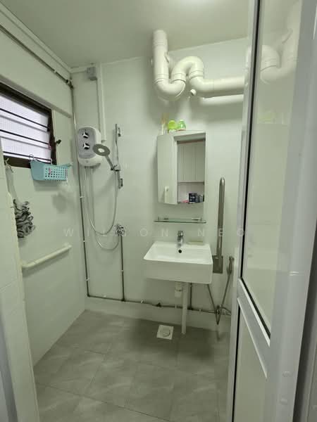 211 Petir Road, 211 Petir Road, Dairy Farm / Bukit Panjang / Choa Chu Kang, 4 Bedrooms, 1,313 sqft, HDB Flat For Sale, by Wilson Neo, 500228154 - Bathroom - PropertyGuru.com.sg