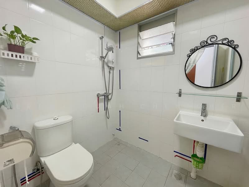 416A Fernvale Link, 416A Fernvale Link, 3 Bedrooms, 1,216 sqft, HDB Flat For Sale, by Jeremy Quah Chen Cher, 500228158 - Bathroom - PropertyGuru.com.sg