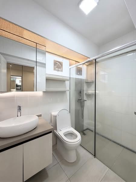 287B Compassvale Crescent, 287B Compassvale Crescent, 3 Bedrooms, 1,216 sqft, HDB Flat For Sale, by James Yeo, 500228161 - Bathroom - PropertyGuru.com.sg