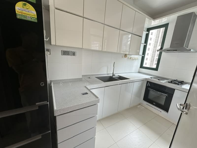 Riveria Gardens, 8 River Valley Grove, 2 Bedrooms, 969 sqft, Condominium For Rent, by Gary H S Chua, 500228164 - Kitchen - PropertyGuru.com.sg