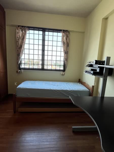 Simei Green Condominium, 3 Simei Street 4, 3 Bedrooms, 1,250 sqft, Condominium For Sale, by Kenneth Wong, 500228173 - Bedroom - PropertyGuru.com.sg