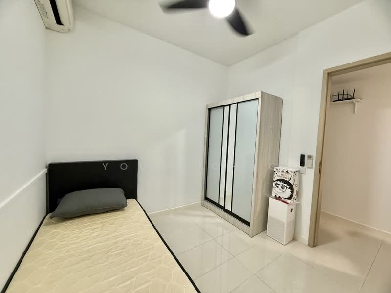 Treasure at Tampines, 15 Tampines Lane, Room Rental, 90 sqft, Condominium For Rent, by Young Chng, 500228175 - Bedroom - PropertyGuru.com.sg