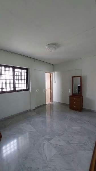 317 Jurong East Street 31, 317 Jurong East Street 31, 3 Bedrooms, 1,129 sqft, HDB Flat For Sale, by Jansen Lee, 500228180 - Master room - PropertyGuru.com.sg