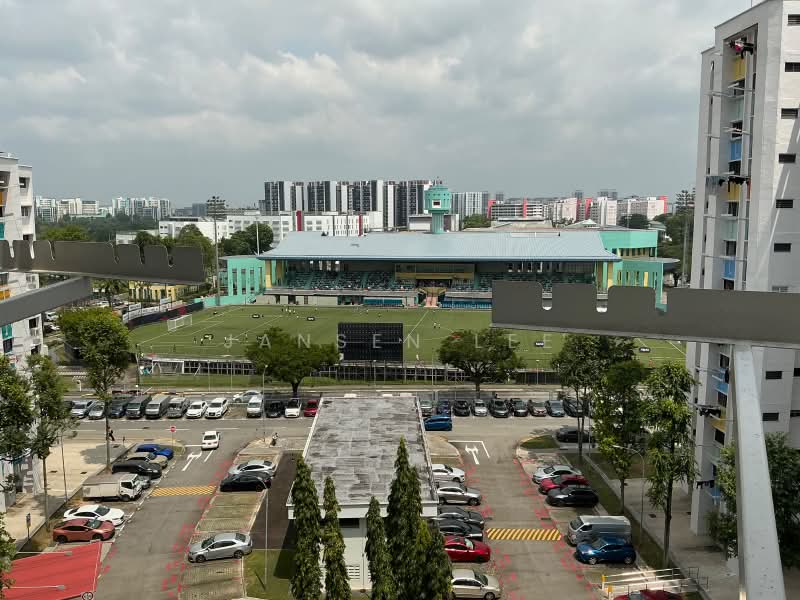 317 Jurong East Street 31, 317 Jurong East Street 31, 3 Bedrooms, 1,129 sqft, HDB Flat For Sale, by Jansen Lee, 500228180 - Exterior - PropertyGuru.com.sg