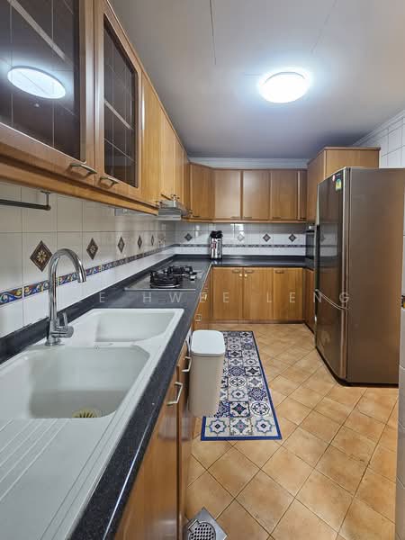Parc Palais, 53 Hume Avenue, Room Rental, 110 sqft, Condominium For Rent, by Wee Hwee Leng, 500228185 - Kitchen - PropertyGuru.com.sg