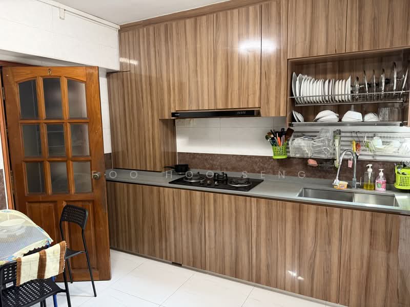 893C Woodlands Drive 50, 893C Woodlands Drive 50, 4 Bedrooms, 1,507 sqft, HDB Flat For Sale, by Foo Hoo Seng, 500228186 - KITCHEN WAS RENOVATED RECENTLY - PropertyGuru.com.sg