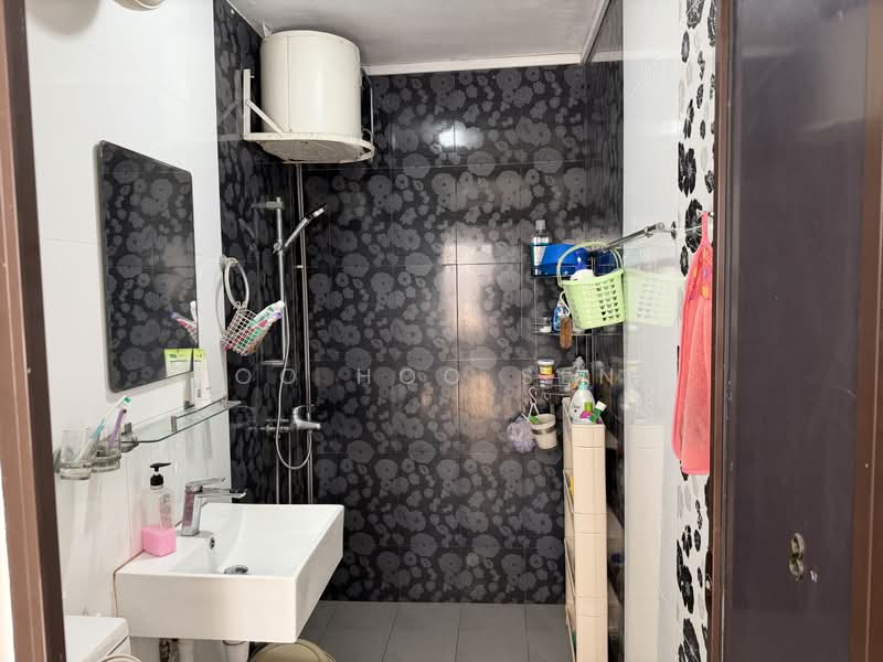 893C Woodlands Drive 50, 893C Woodlands Drive 50, 4 Bedrooms, 1,507 sqft, HDB Flat For Sale, by Foo Hoo Seng, 500228186 - UTILITY BATHROOM - PropertyGuru.com.sg