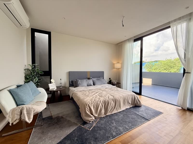 Brand New 2.5 Storey Semi-D @ Hillcrest, Watten, Greenmead, Raffles Girls Pri, Hillcrest, Watten, Greenmead, Raffles Girls Pri, 5 Bedrooms, 6,702 sqft, Semi-Detached House For Sale, by Alan Ong, 500228188 - Bedroom - PropertyGuru.com.sg