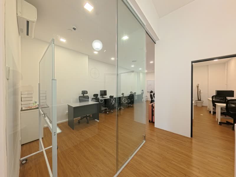 Oxley BizHub 2, 62 Ubi Road 1, 1,905 sqft, Light Industrial (B1) For Sale, by Li Rong Teh, 500228203 - CommercialGuru.com.sg