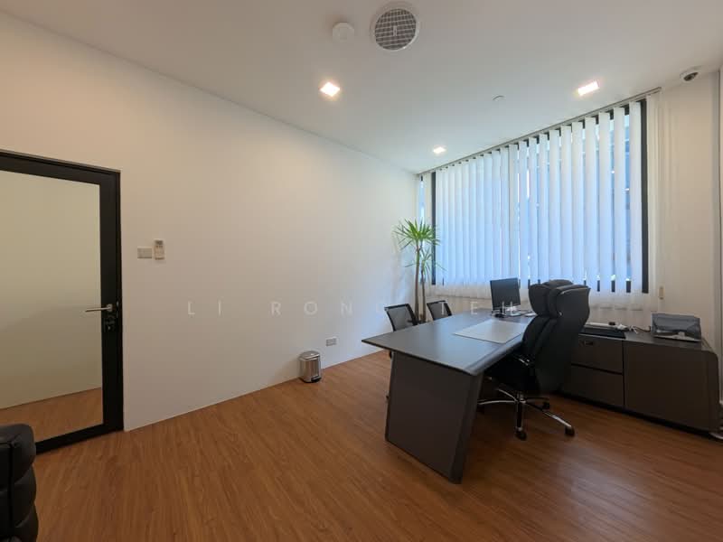 Oxley BizHub 2, 62 Ubi Road 1, 1,905 sqft, Light Industrial (B1) For Sale, by Li Rong Teh, 500228203 - CommercialGuru.com.sg