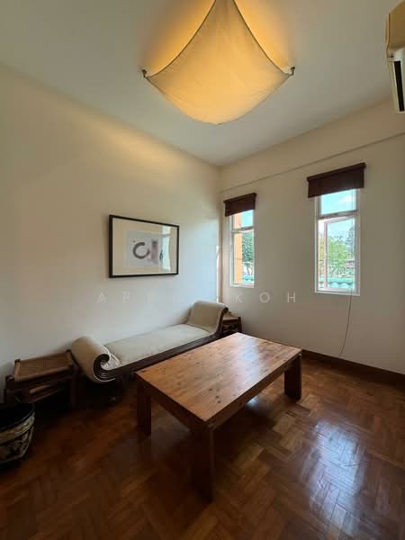 Sunrise Avenue, Seletar / Yio Chu Kang, 5 Bedrooms, 3,097 sqft, Terraced House For Sale, by April Koh, 500228209 - Living Room - PropertyGuru.com.sg
