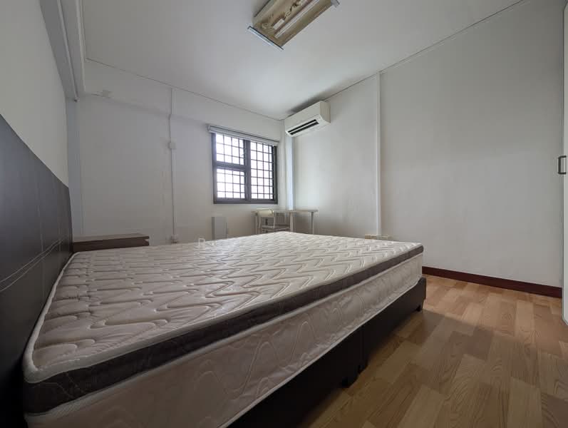 34 Upper Cross Street, 34 Upper Cross Street, 3 Bedrooms, 700 sqft, HDB Flat For Sale, by Ray Lee, 500228215 - Bedroom - PropertyGuru.com.sg