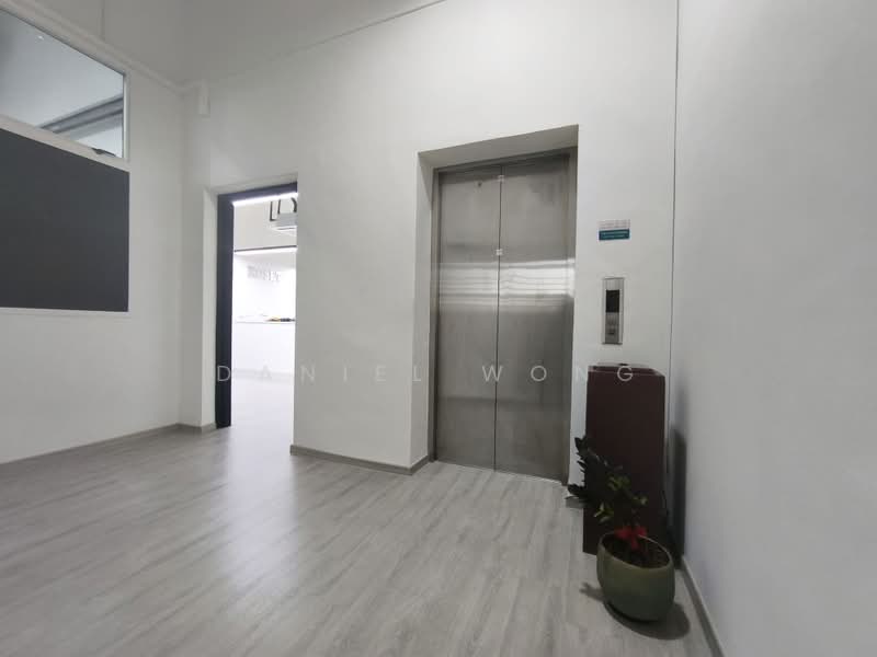 Paya Ubi Industrial Park, 51 Ubi Avenue 1, 3,516 sqft, Light Industrial (B1) For Sale, by Daniel Wong, 500228222 - Lobby - CommercialGuru.com.sg